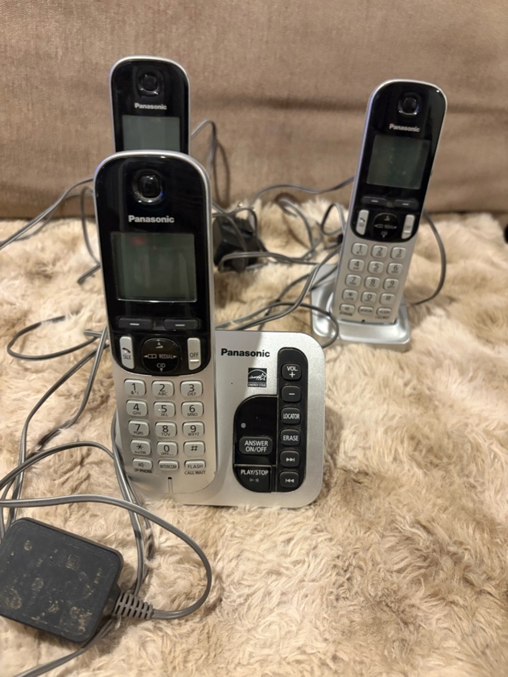 Panasonic KX-TGC222S Expandable Digital Cordless Answering System with‎ 2...